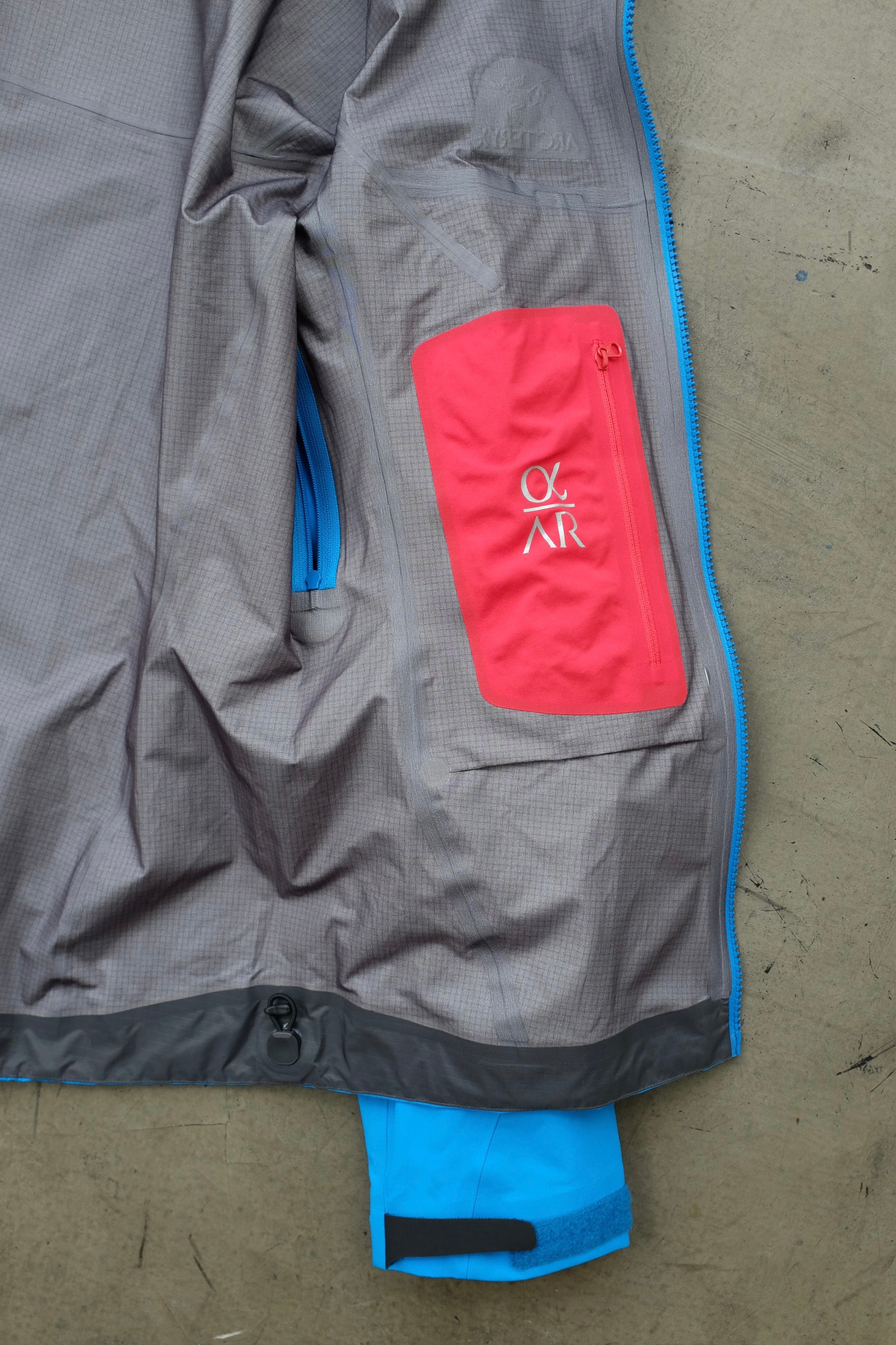 Arc'teryx Alpha AR