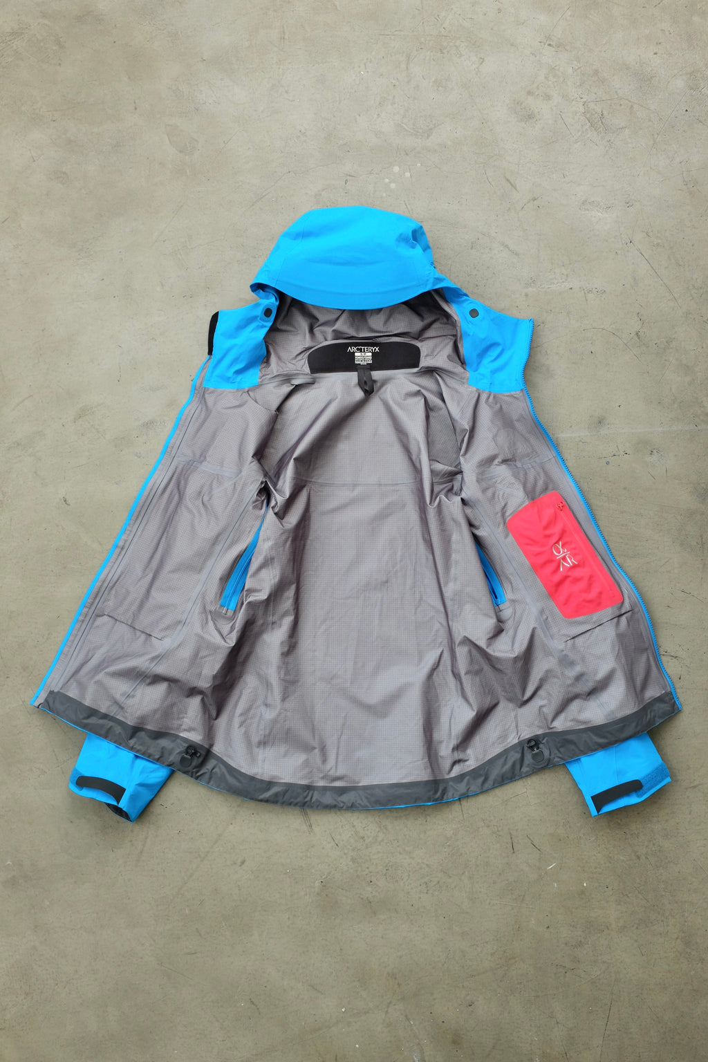 Arc'teryx Alpha AR