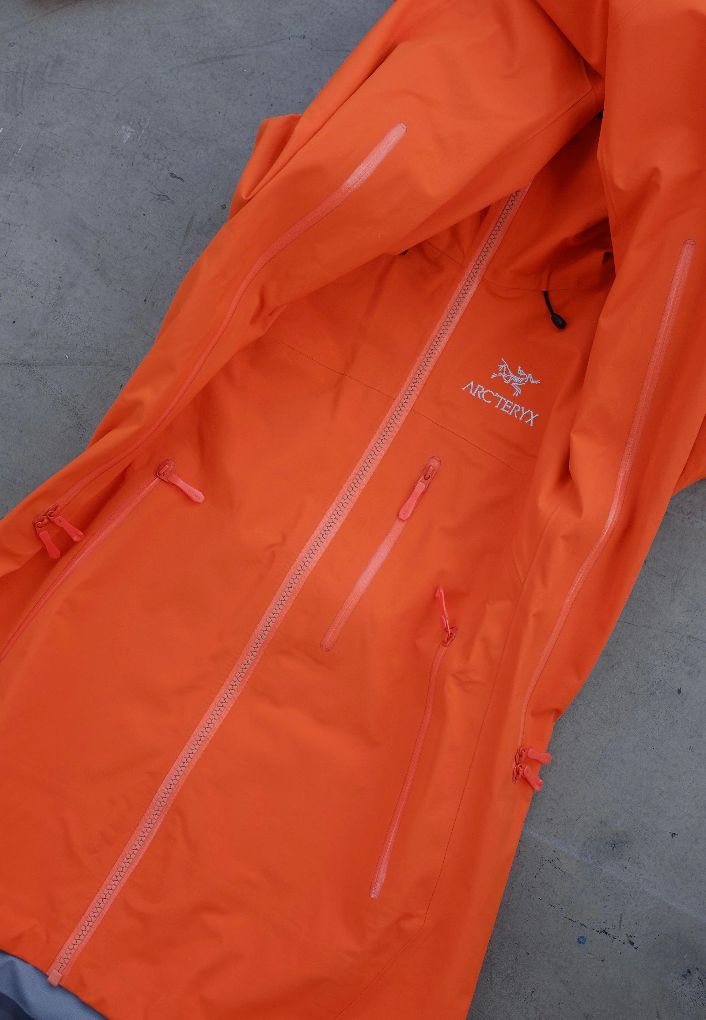 Arc'teryx Beta SV Jacket