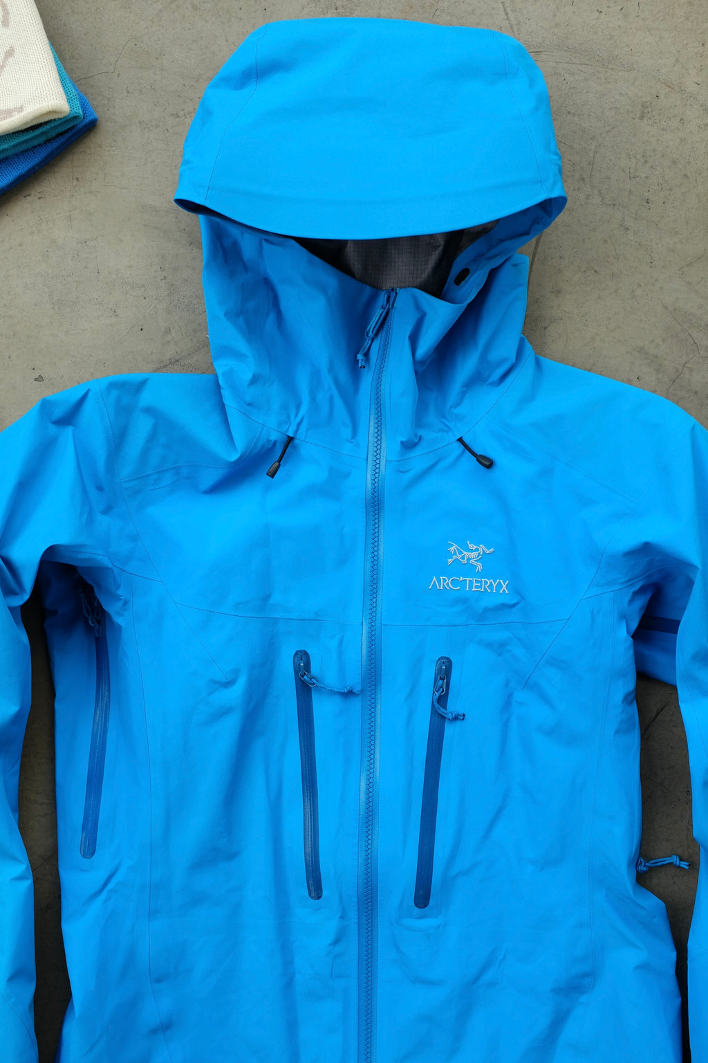 Arc'teryx Alpha AR
