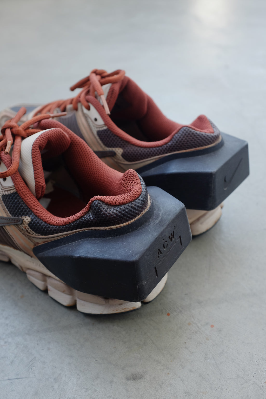 Nike x ACW* Vomero 5 Solarised