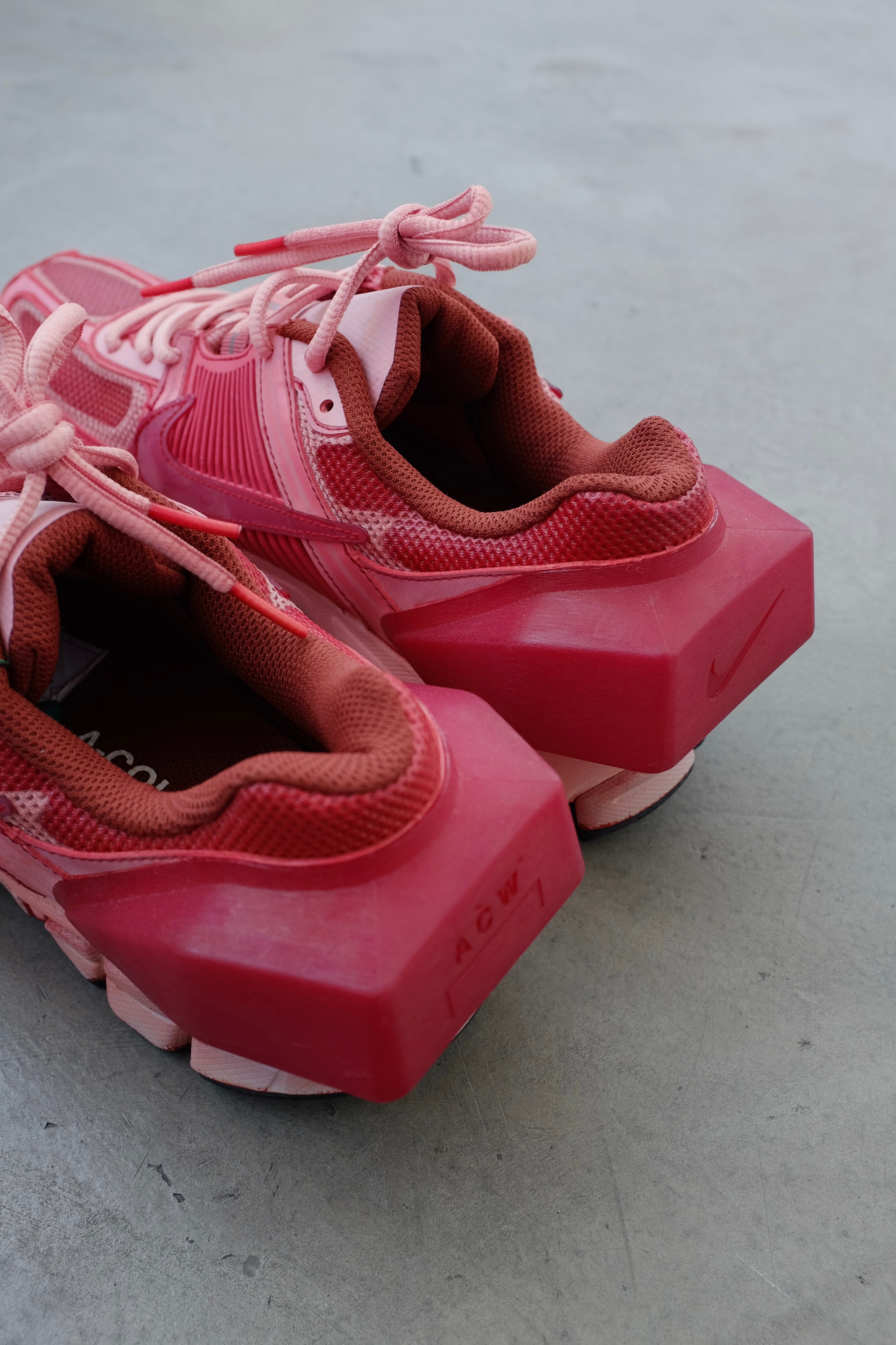 Nike x ACW* Vomero 5 Redox