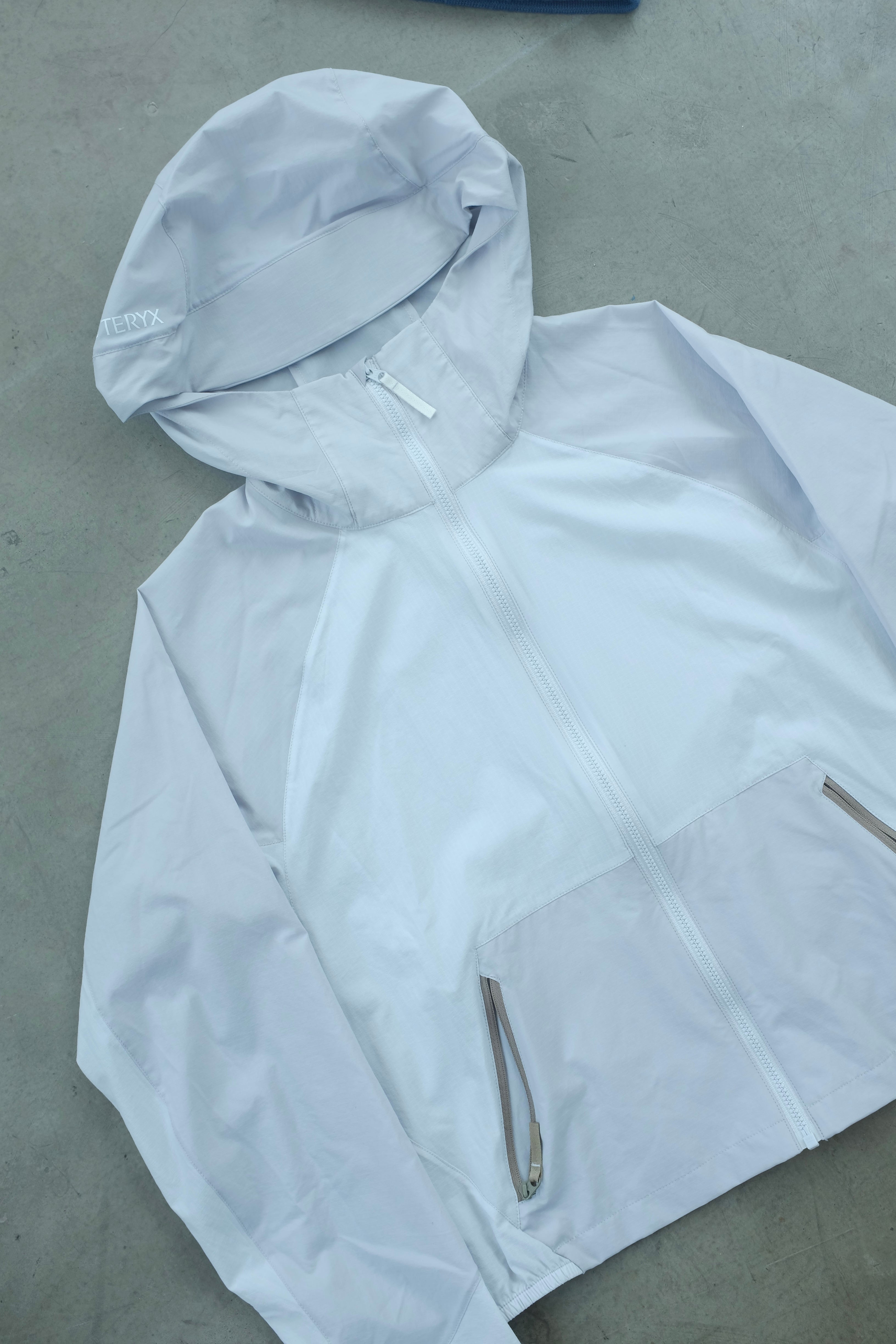 Arcteryx Stowe Windshell