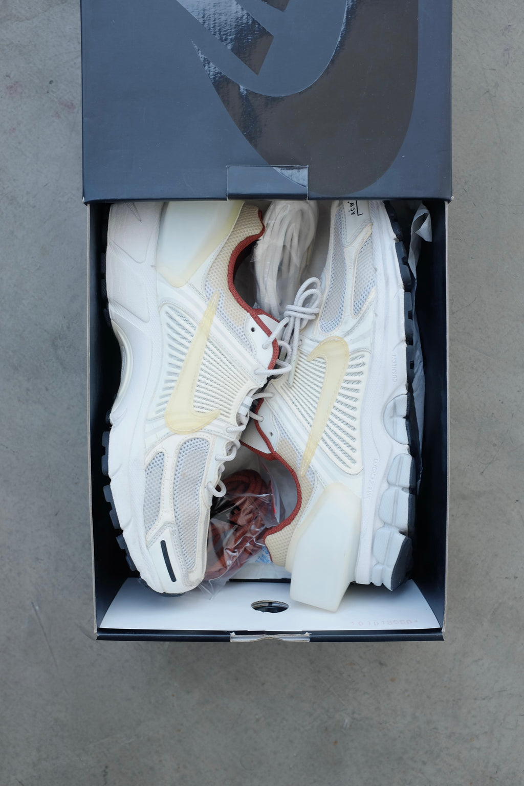Nike x ACW* Vomero 5